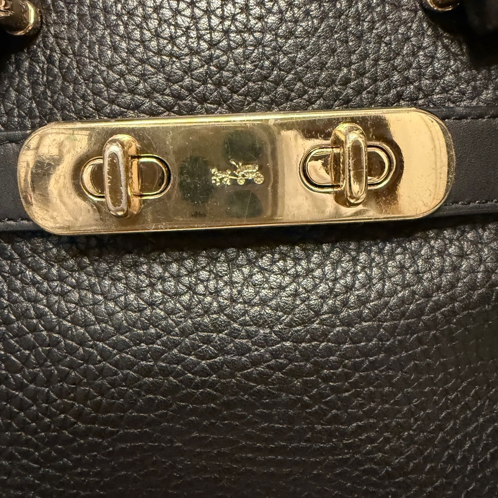 Coach Swagger 27 Black Leather Women's Bag - Picture 2 of 12